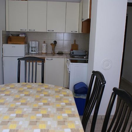 Apartment Ana M Крк Экстерьер фото
