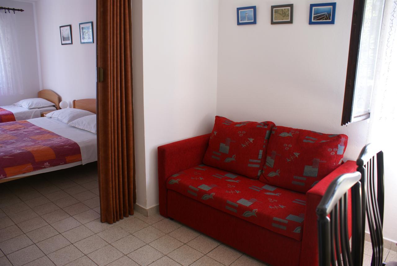 Apartment Ana M Крк Экстерьер фото