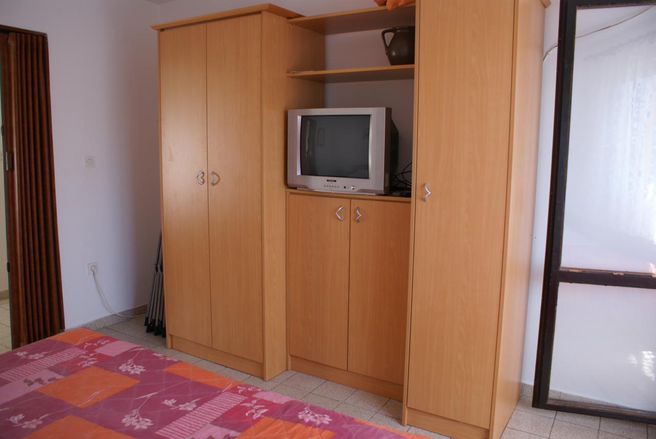 Apartment Ana M Крк Экстерьер фото