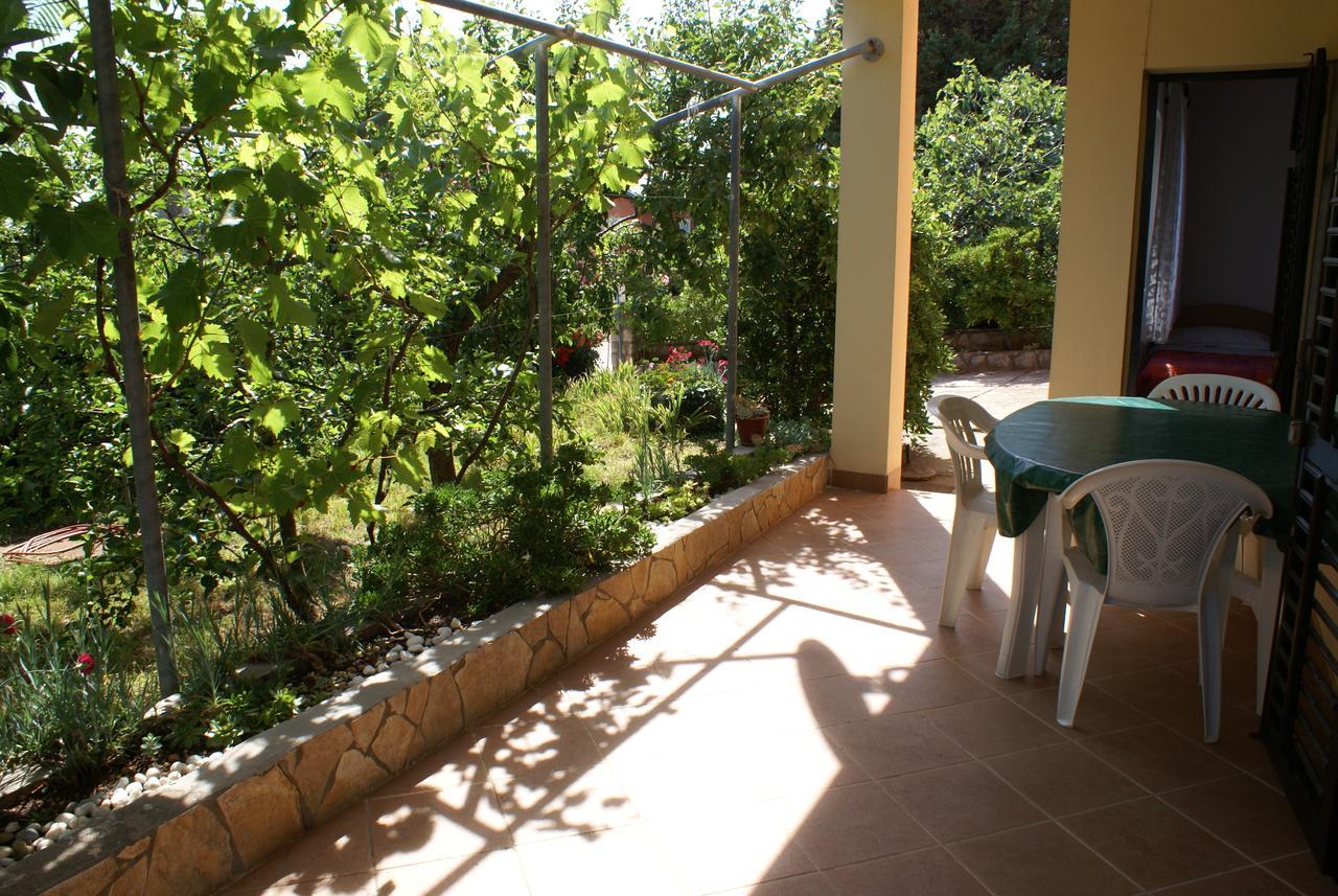 Apartment Ana M Крк Экстерьер фото